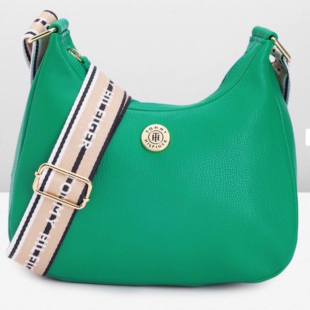 NWT Tommy Hilfiger Women Solid Sling Bag